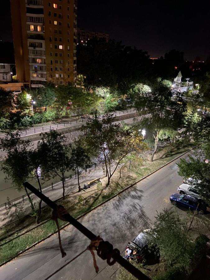 Standart Apartment On Kozhamkulov 128 알마티 외부 사진